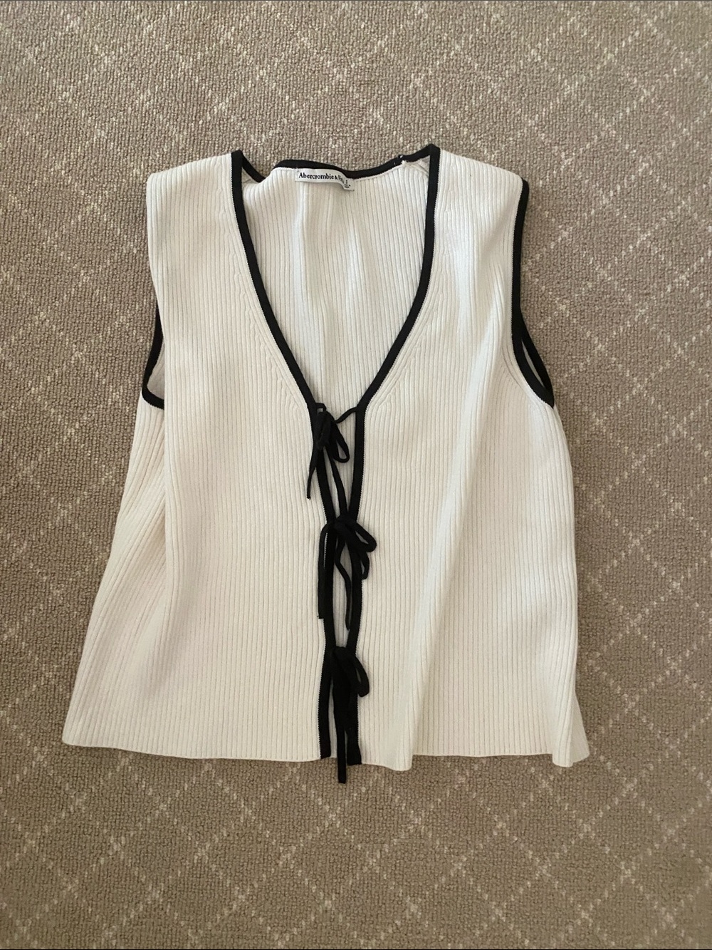 Abercrombie & Fitch White Ribbed Tie-Front Knit Tank with Black Trim